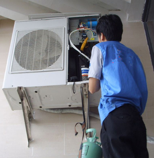 新乐空调开机无反应维修